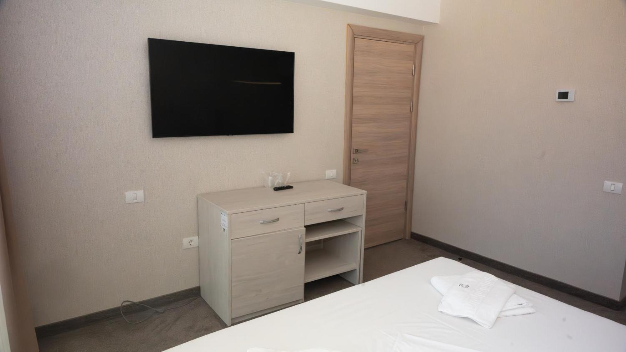 Hotel Alis Eforie Nord Buitenkant foto