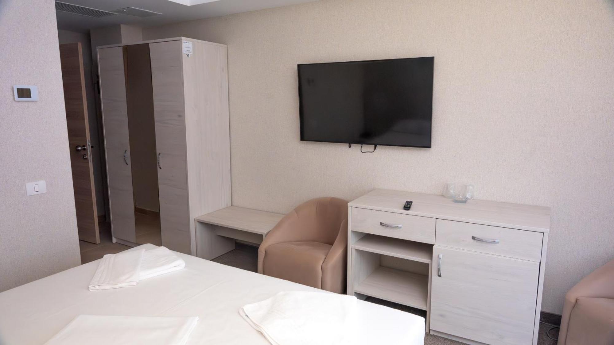 Hotel Alis Eforie Nord Buitenkant foto