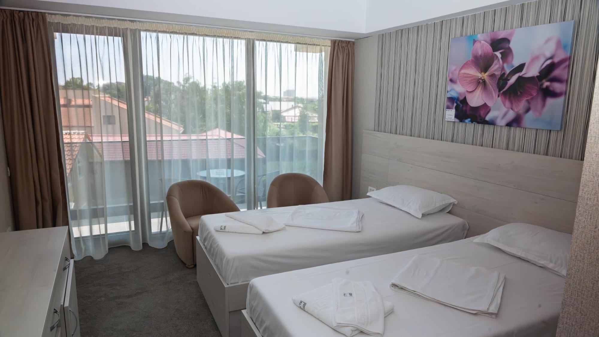 Hotel Alis Eforie Nord Buitenkant foto