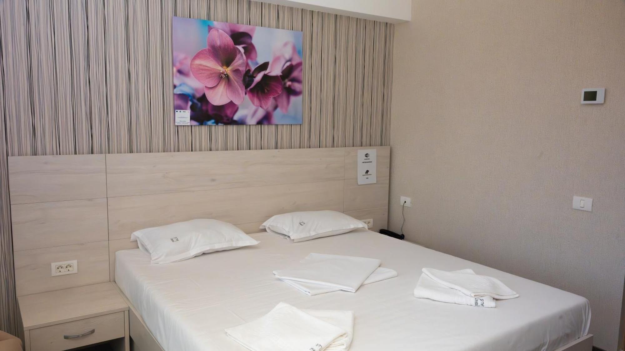 Hotel Alis Eforie Nord Buitenkant foto